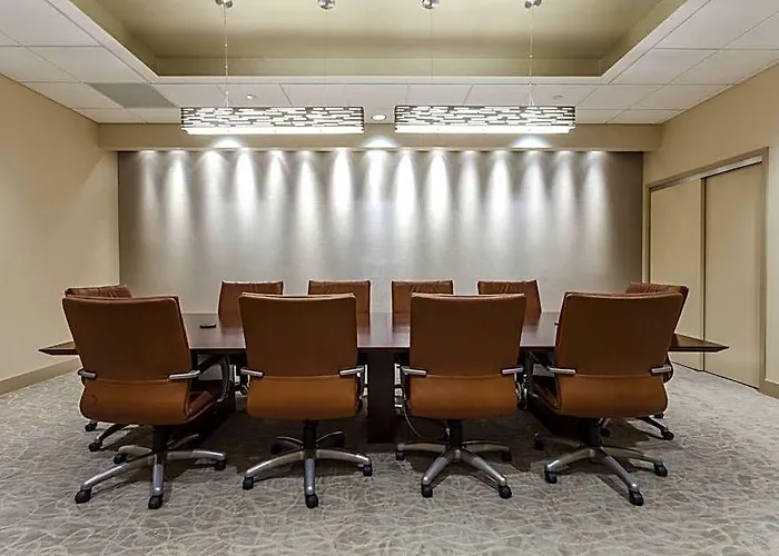 Chicago North-evanston By Ihg Hotel 3*